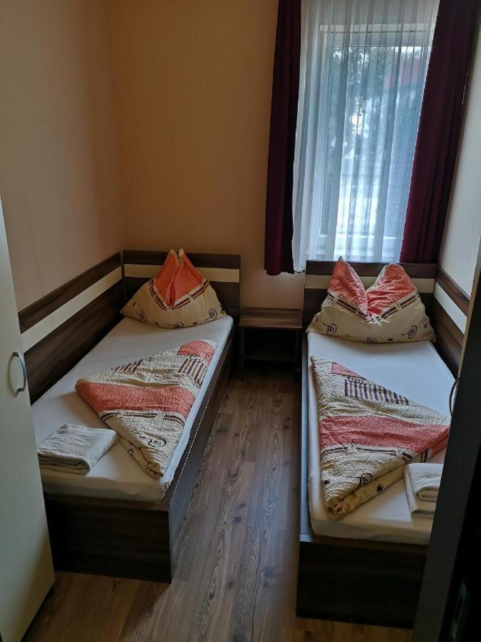 Borostyan Panzio Balatonfuered Bed & Breakfast Dış mekan fotoğraf