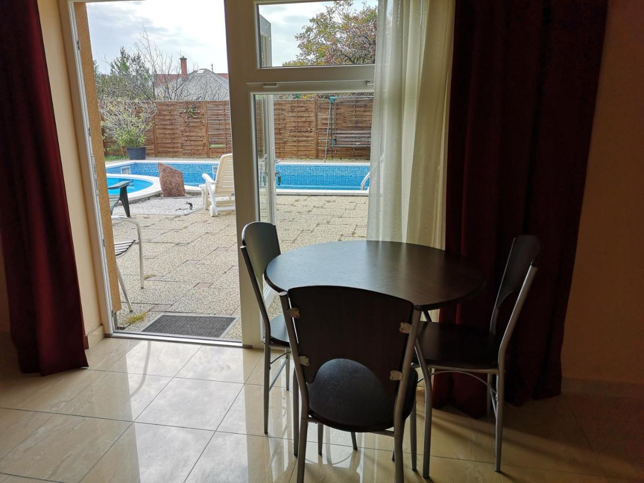 Borostyan Panzio Balatonfuered Bed & Breakfast Dış mekan fotoğraf