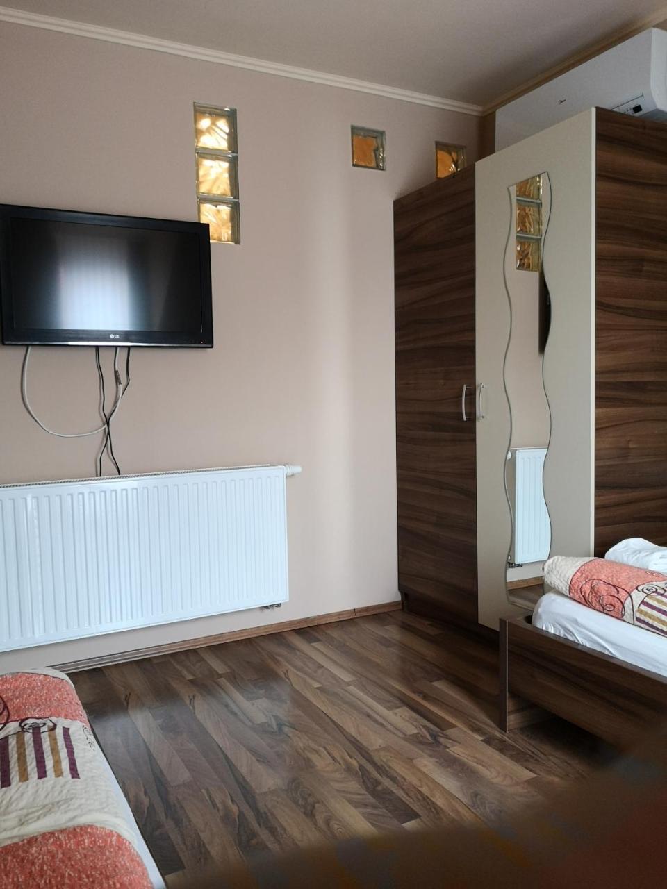 Borostyan Panzio Balatonfuered Bed & Breakfast Dış mekan fotoğraf